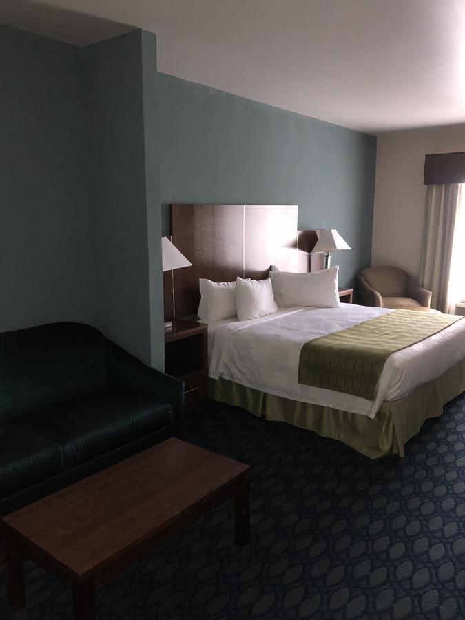 Countryview Inn & Suites Robinson Екстериор снимка