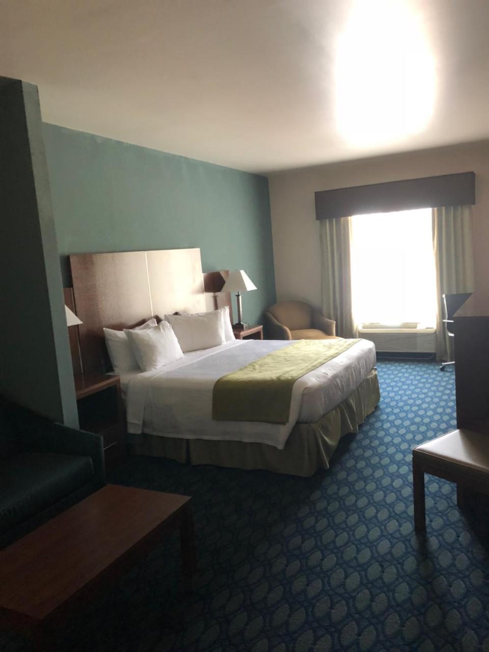 Countryview Inn & Suites Robinson Екстериор снимка