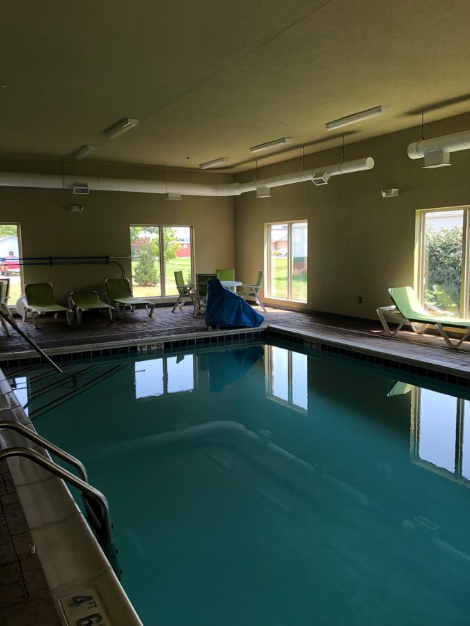 Countryview Inn & Suites Robinson Екстериор снимка